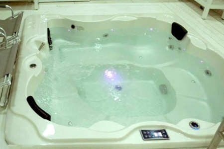 Гидромассажный бассейн Sunrans SR801